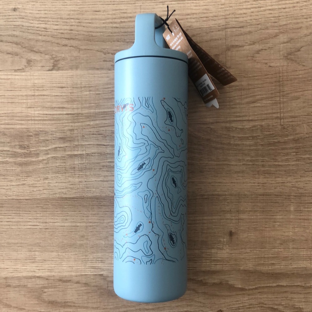 20 oz Miir x Orvis water bottle.